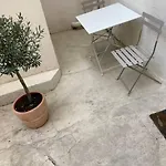 Apartman Cosy Confort Au Coeur De Ville. *